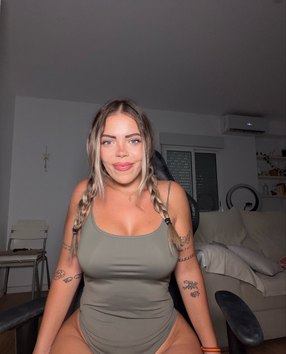 mariateddy0's tweet photo. Yo poniendo cara de buena después de haber sido la peor decisión que podías tomar. 💚 https://t.co/udVmNLeGG3