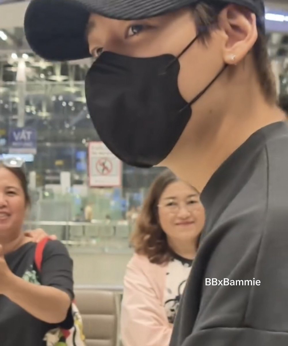 BBxBammie's tweet photo. เดินทางปลอดภัยนะคับ ตาแป๋ว

#BamBam #뱀뱀 @BamBam1A https://t.co/EdLF6PgdcW