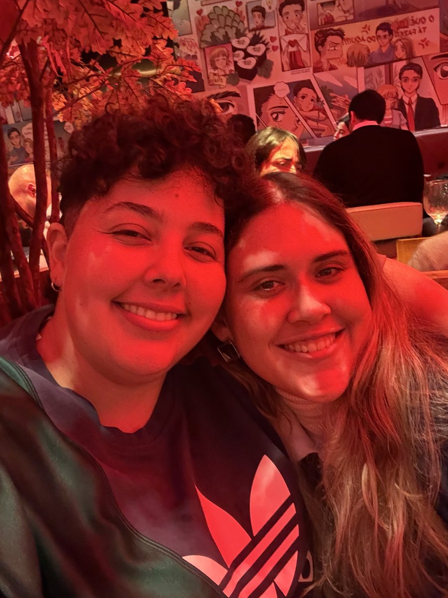 _rvlopws's tweet photo. como começou // como estamos agora

1 mês depois de nos conhecermos já éramos emocionadas, hj noivinhas https://t.co/53rzf6Sk8R