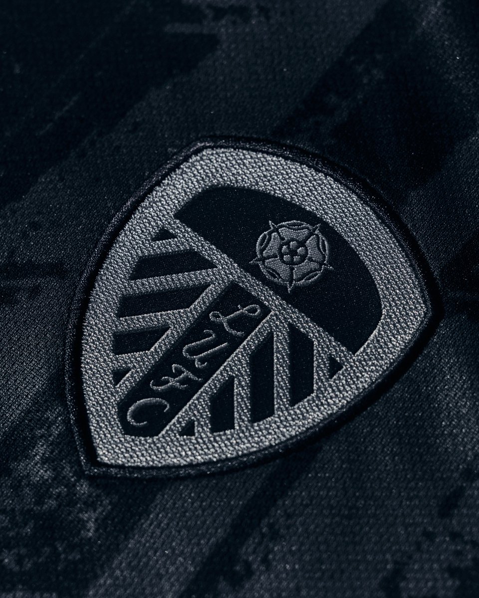 LUFC's tweet photo. Inspired by the city we call home. 🩶🤍

Introducing the Leeds United 26/27 Third Jersey - available tomorrow, 8am BST https://t.co/XSBQMpOPP9