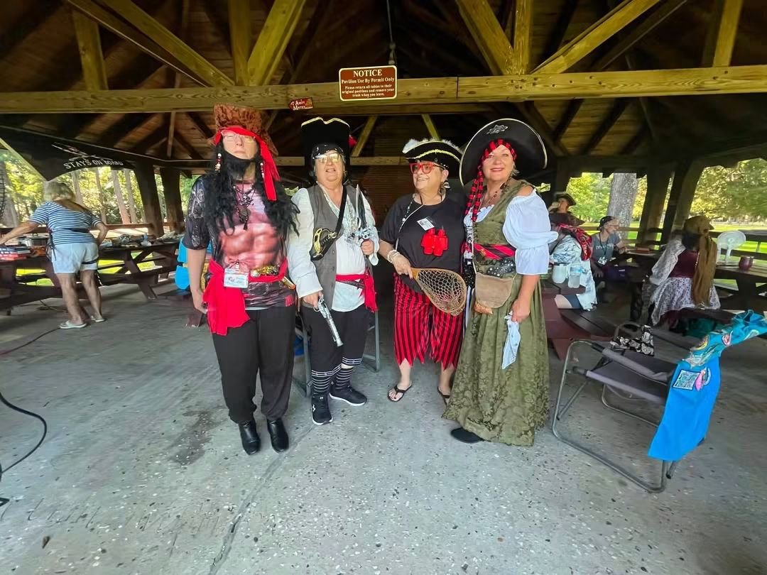 sistersonthefly's tweet photo. We had a jolly good time and more fun than anyone at the Pirate event on the Eastern Shore of Maryland! #sistersonthefly #pirates #thelargestwomensoutdooradventuregroup #jointhefun https://t.co/5unJsJr5b1