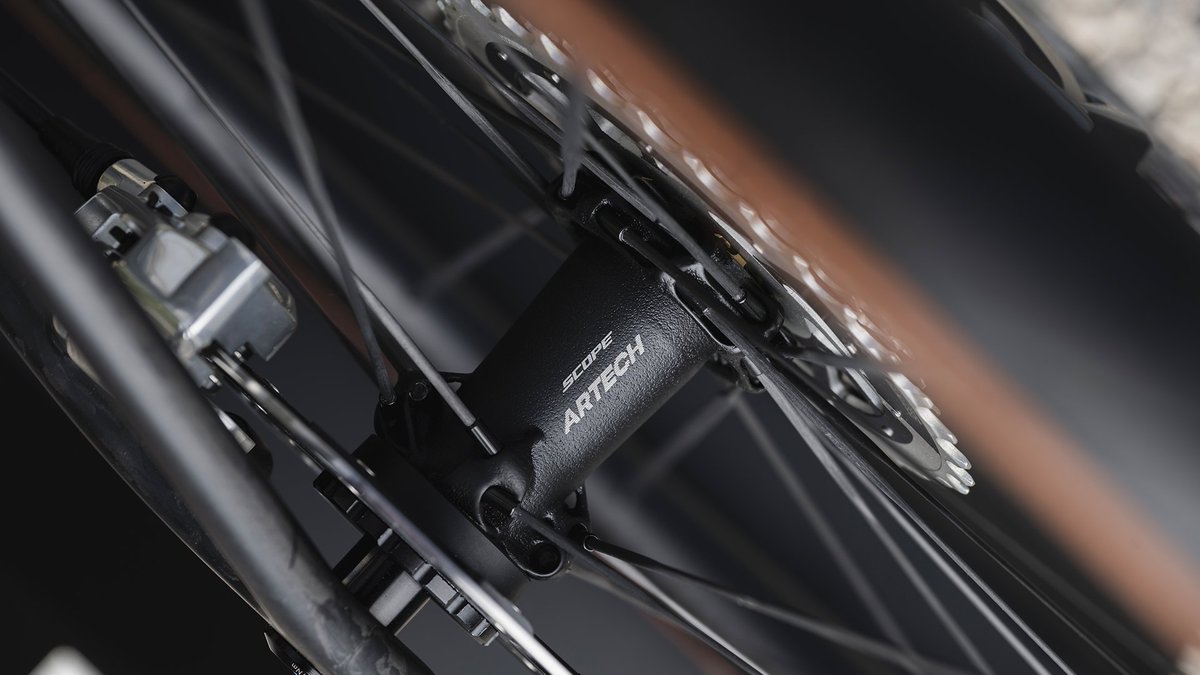 lookcycle's tweet photo. The dream of every climber
The 785 Huez RS is LOOK Cycleโs lightest bike.
Weighing just 6.6 kg, this exceptional build features a SRAM RED AXS group and Scope Artech wheels.
๐ https://t.co/hlUzQJumWn
๐ธ Roo Fowler/ Bike Connection Agency
#LOOKCycle https://t.co/cm1AfOqng5