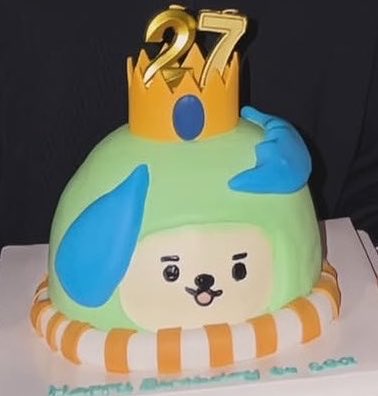 croscrapbook's tweet photo. jimmy jitaraphol as birthday cakes — thread 🧵 https://t.co/zjD9fcHInX