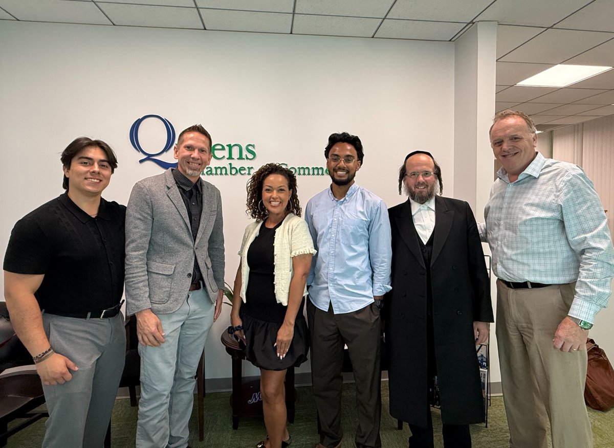 QueensChamber's tweet photo. Welcoming our newest Queens Chamber of Commerce Members! 🎉 We're excited for to have you as part of our growing community as you take the next step in connecting, growing, and making an impact in Queens.

Welcome:
Matt King from Team Verveco
Giselle Vargas from @humaninteresthq
Cheyenne Chao from Cheyenne Chao LLC

Interested in joining the largest business network in the borough? 📩 Email us at socialmedia@queenschamber.org to learn more about membership opportunities!
