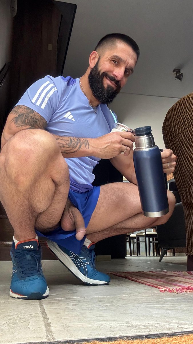 bigbulltovich's tweet photo. Do you like what's hanging there? https://t.co/ZfYF4eTdpQ