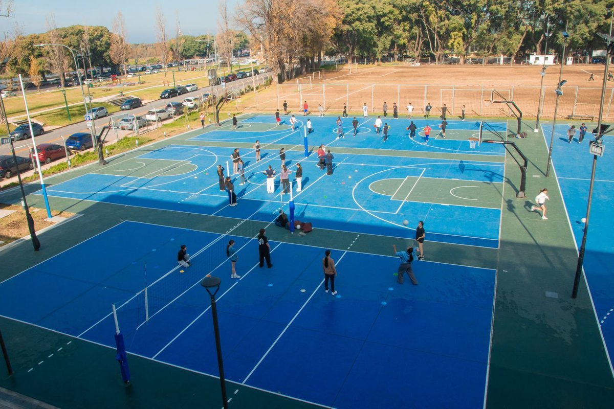 cnba's tweet photo. Hoy inauguramos nuestro Centro Deportivo en Puerto Madero. Un sueño muy esperado y finalmente hecho realidad 💙
La comunidad del CNBA ya tiene un espacio de excelencia para los deportes 🏃🏻‍♀️🏃🏼 https://t.co/xGICRxtmAz