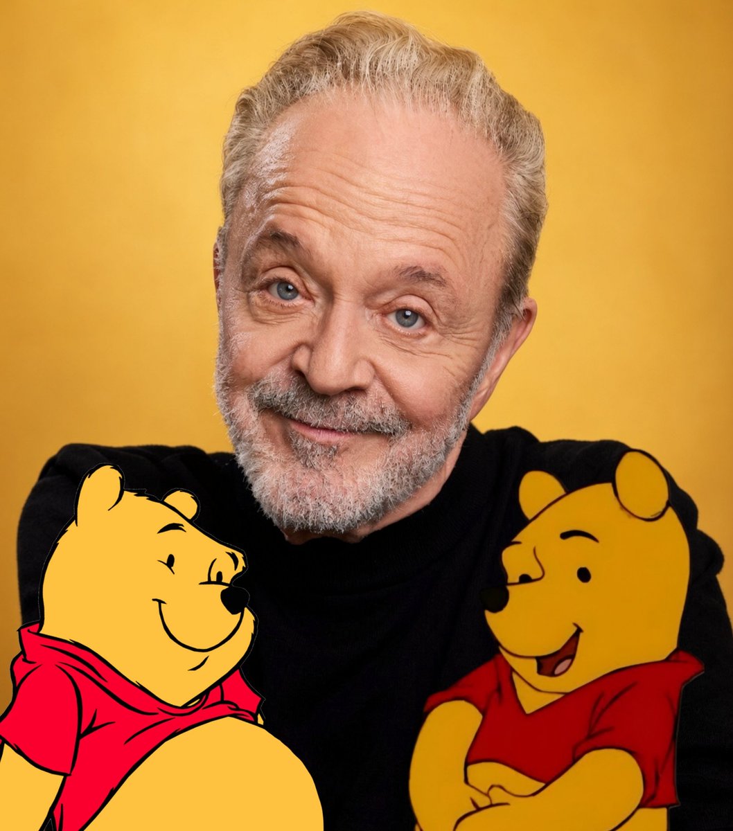 CartoonsOTMoon's tweet photo. Al actor de voz de Winnie Pooh, Jim Cummings, no se le otorgó el título de DISNEY LEGEND:

Lleva más de 40 años interpretando a casi mil personajes, mientras actores como Dwayne Johnson ya recibieron este honor. https://t.co/zDyGRVVuZ3