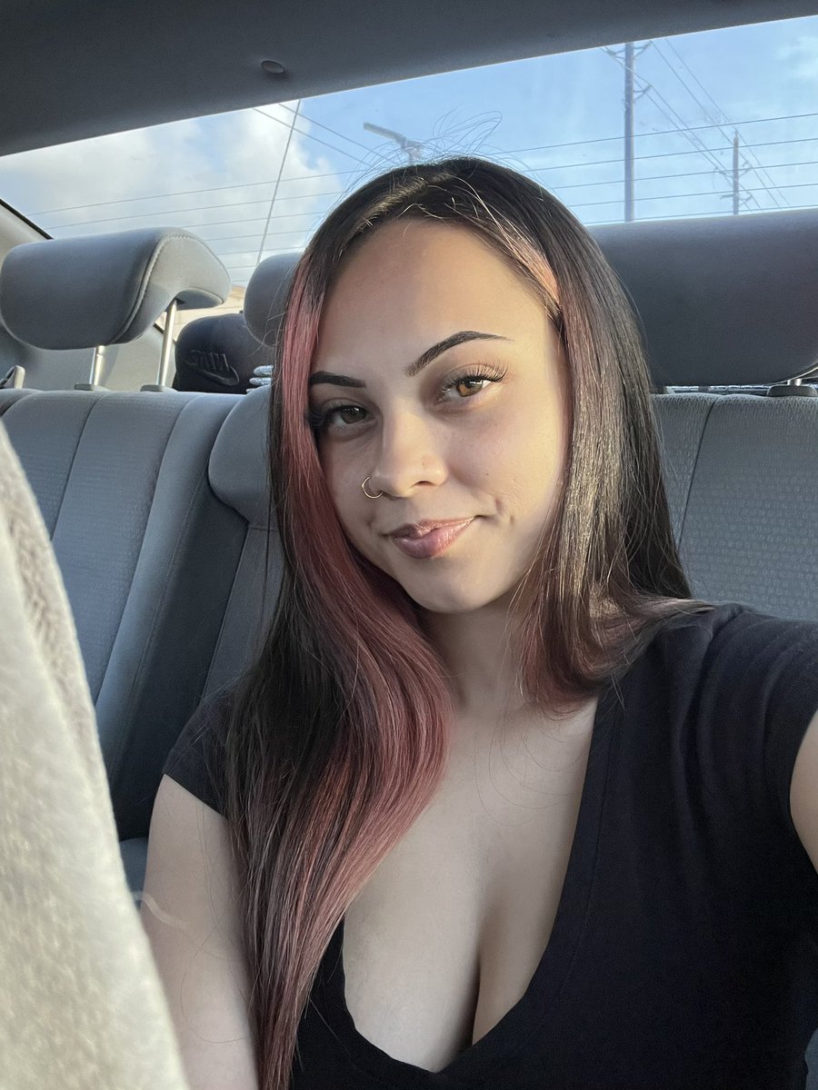 htxhitta's tweet photo. not a bot acc looking for ppl who buy feet pics #buyfeetcontent #feetseller #buyingfeet https://t.co/o82zFMN1eU