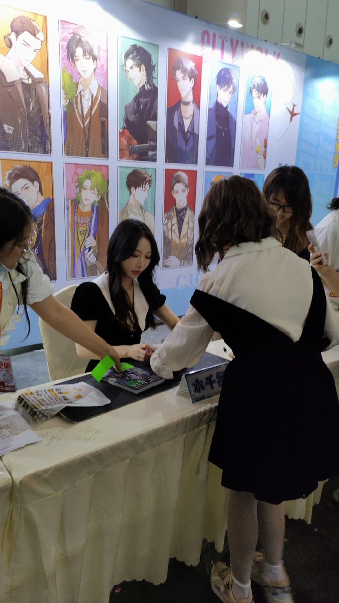 haslomin's tweet photo. Join our Anime Club this Friday at 7PM in the campus activity center for a free themed screening and hand-made sticker session! See you there～ https://t.co/X4yFiRNDAC
