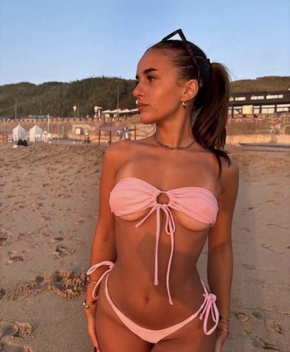 Mot5z's tweet photo. Tight Portuguese for you🥰 #cocktribute #cumtribute #bbc #bwc https://t.co/Yie2XV6ou1