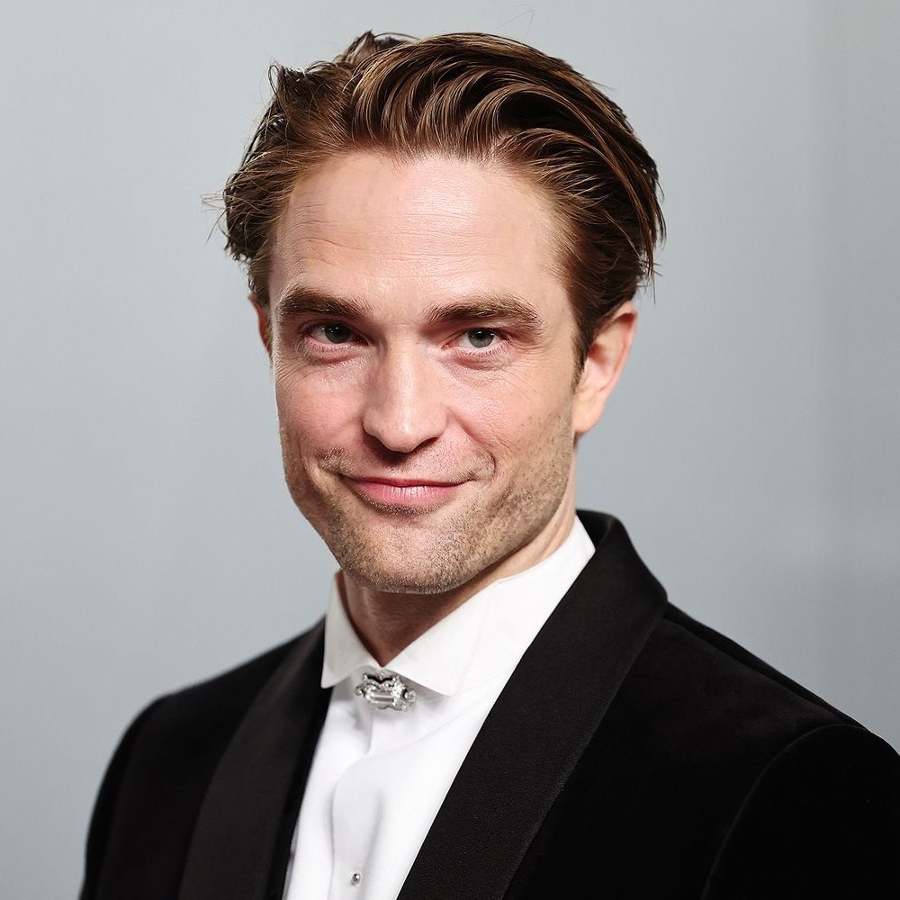 CultureCave_'s tweet photo. RUMOR: Robert Pattinson is allegedly set to reunite with Christopher Nolan for the director’s next film, which is expected to be a horror project. https://t.co/1c8mgYSIPq