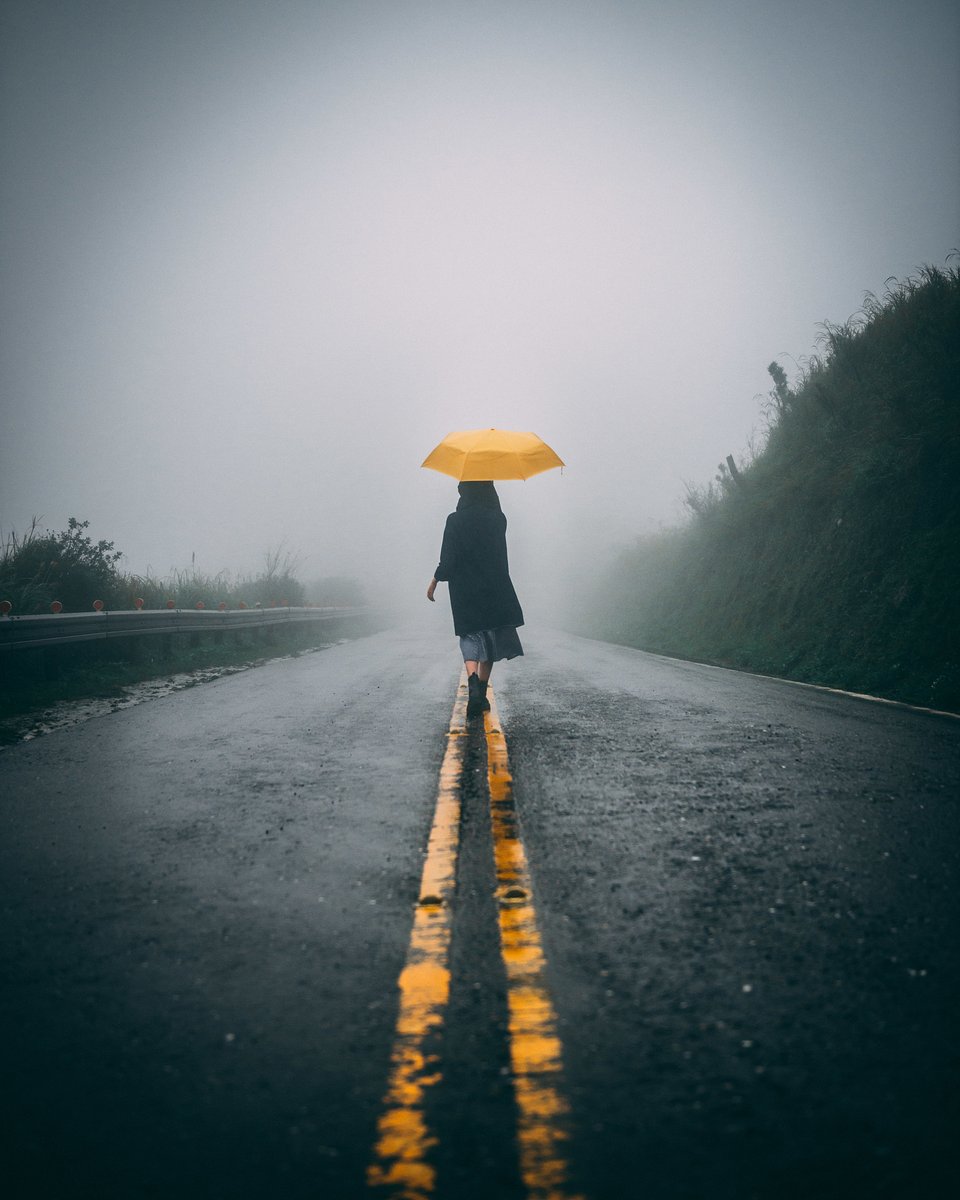 9TSTFWUhWmiNY6o's tweet photo. A stranger stopped to help me fix my flat tire in the pouring rain today—no need for thanks, just a smile. Restored my faith in small kindnesses. https://t.co/bAHVb7St1p