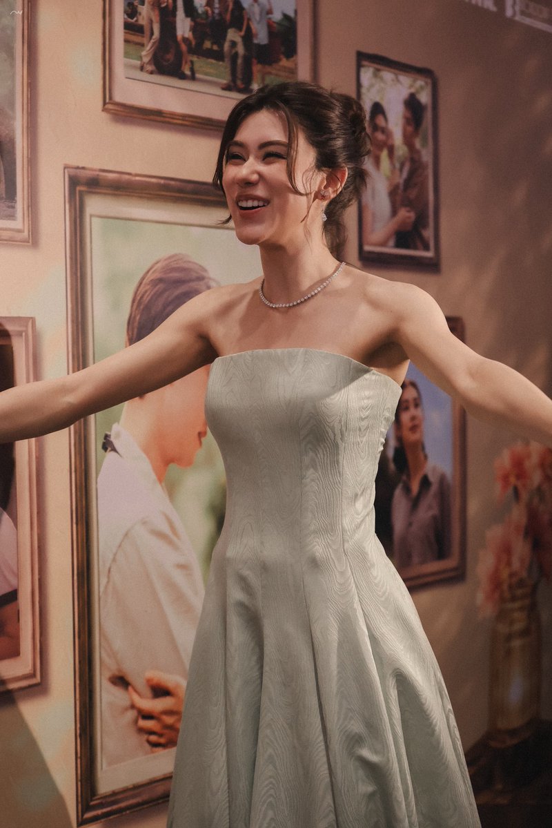 _09jannn's tweet photo. :🦋🧸)

LENA AT FIRST FRAME PREMIERE 
#HerinFramePremiereNight
#lenamiu https://t.co/kAX4QUdftU