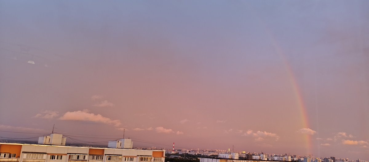 guzel_tioos's tweet photo. I almost didn't catch it…
#LastDaysOfSummer #sunset 🌇 https://t.co/39FjZKPc6E