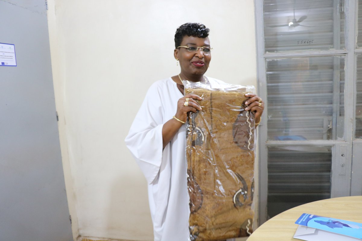 onufemmesmali's tweet photo. Après 4 ans et demi au Mali, @MNizigama, s’apprête à rejoindre le #Rwanda. Les femmes du #REFAMP lui ont rendu un vibrant hommage lors de sa visite d’au revoir dans leurs locaux et saluent son engagement en faveur de l’égalité des sexes et de l’autonomisation des femmes au Mali. https://t.co/tftB9clubQ