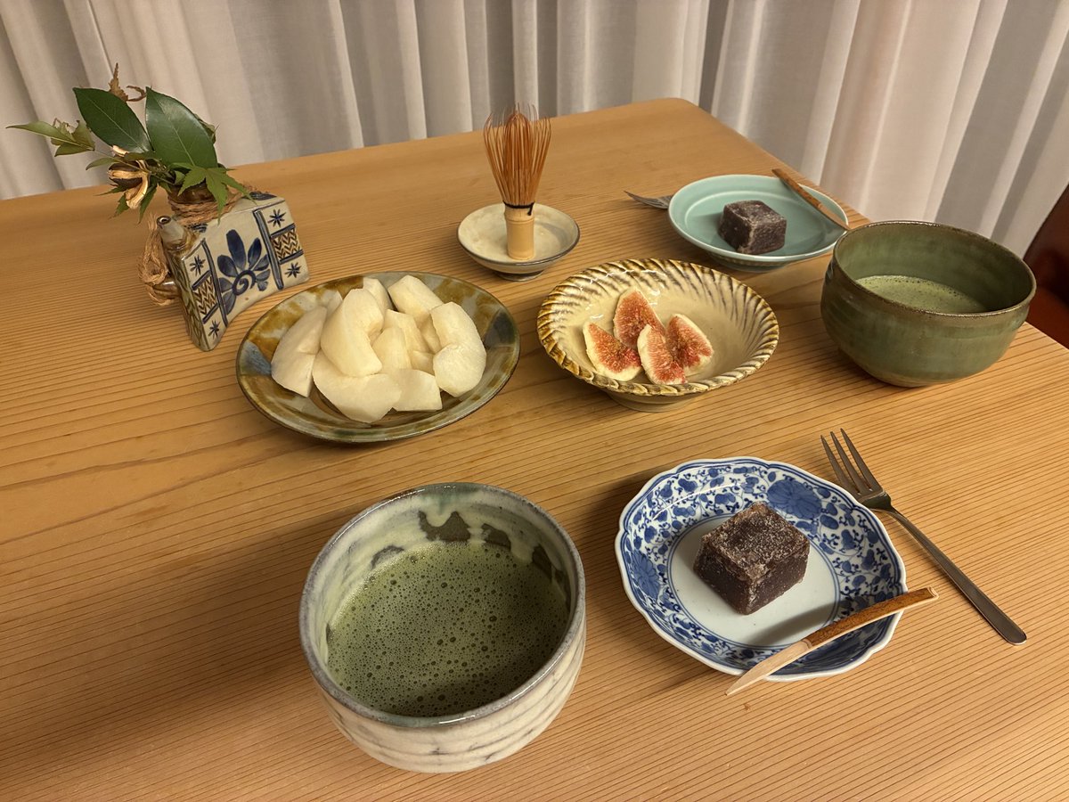 ryoribant's tweet photo. ドルチェは、樫舎の葛焼き、三方の幸水、小浜のイチジク。お抹茶も点てた。#葛焼き #樫舎 https://t.co/mFDYSAg8pv