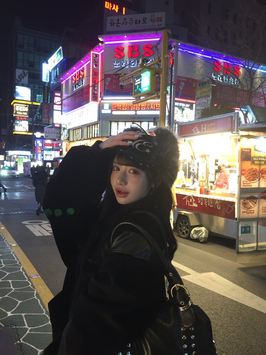 bcv8gb's tweet photo. おすすめに出てきたこの子のお顔のタイプってなんだろう、、
可愛すぎる💕
雰囲気もめっちゃ好き。 https://t.co/qkBYUZMbZy