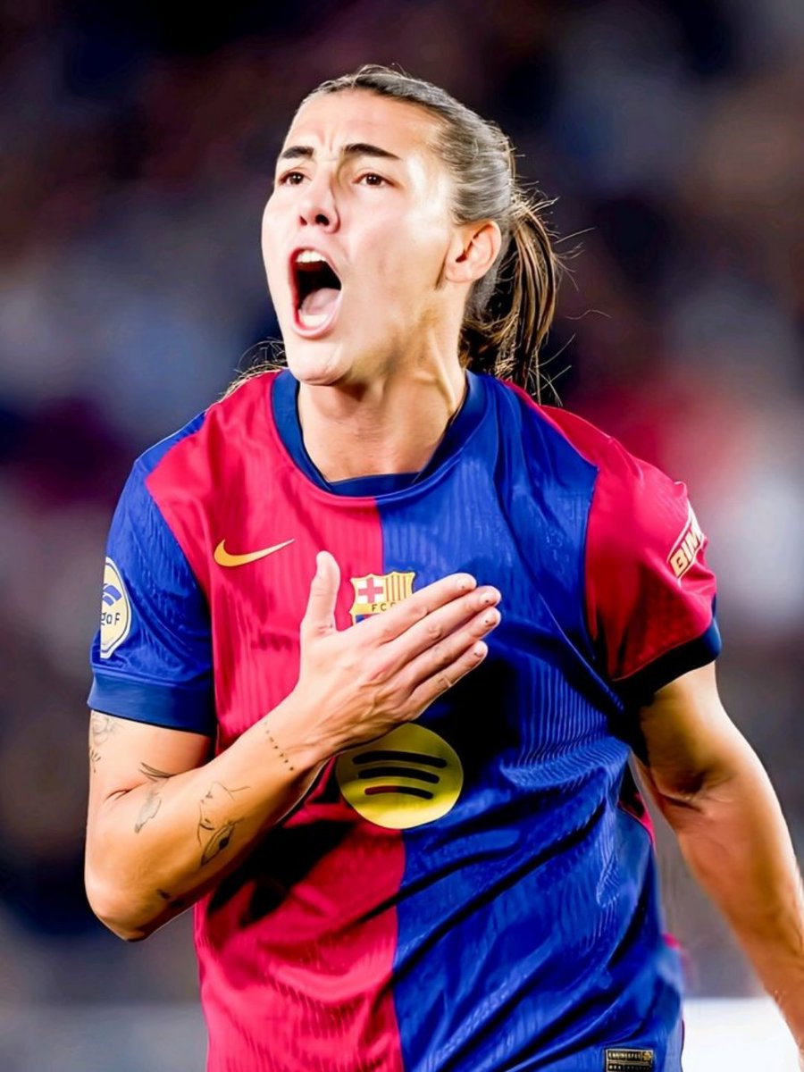 futfembarca's tweet photo. Patri Guijarro, primera capitana del FC Barcelona. https://t.co/Rb9DxOATqo