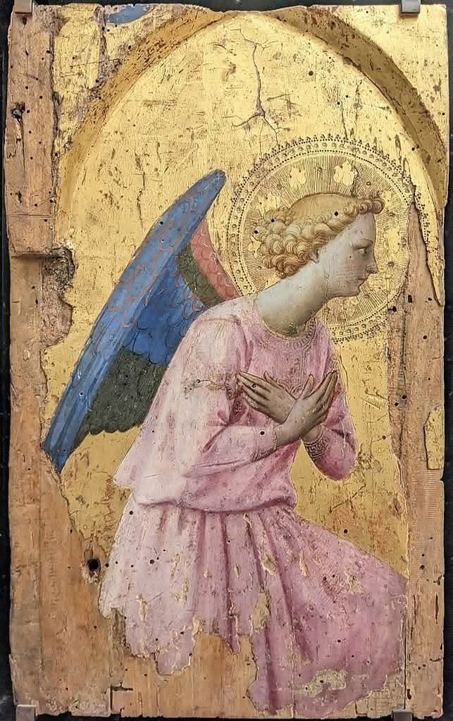 RamellaUgo's tweet photo. Beato Angelico. Angelo Adorante Louvre https://t.co/x6VasK9OJa