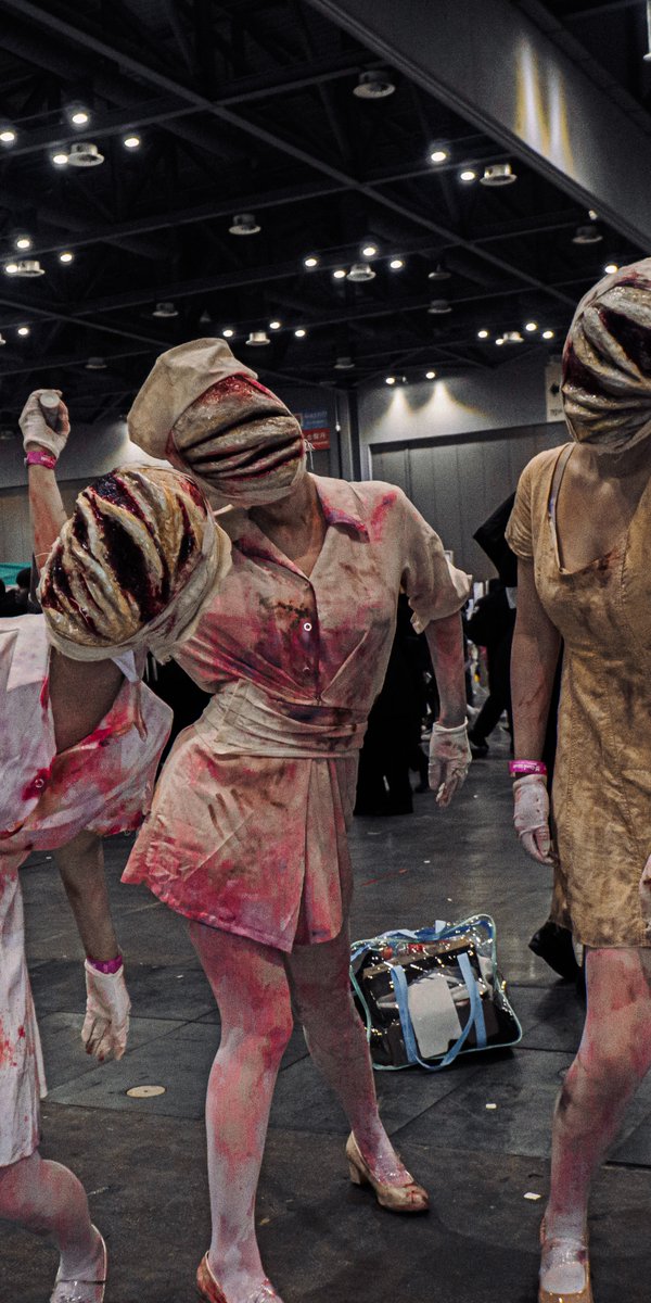 nerin_cospto's tweet photo. 2026. 8. 15.
일산 코믹월드
Bubble Head Nurse
사일런트 힐 시리즈의 크리쳐
hicam0516님
#SilentHillCosplay #SilentHillNurseCosplay
#SilentHillNurse https://t.co/3i9f1vpsLp