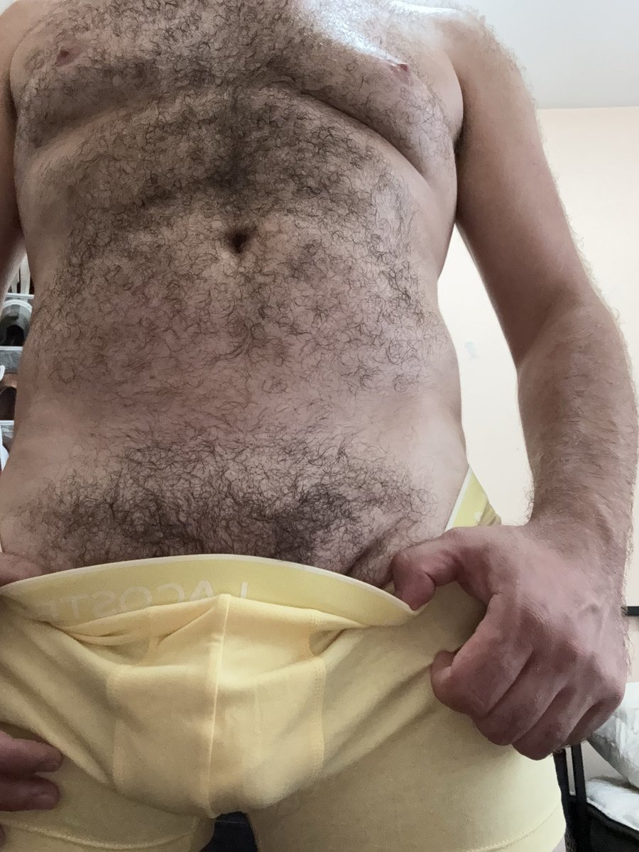 Joneb411's tweet photo. Help! Anyone want to lend a hand and get these off of me? I can’t get them off! https://t.co/tuX1unT4cF