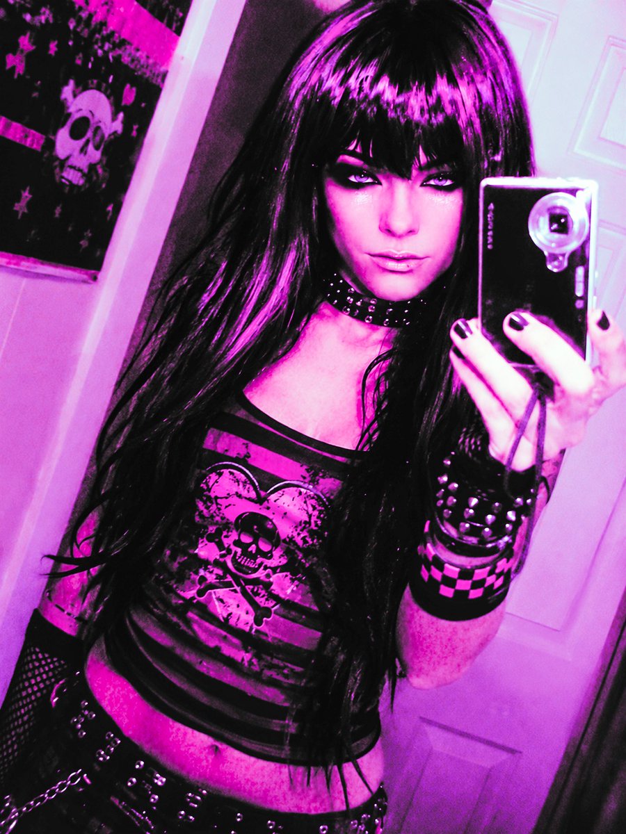 KCRae2k's tweet photo. Xx 𝘙𝘦𝘷𝘦𝘯𝘨𝘦 𝘪𝘴 𝘮𝘺 𝘴𝘸𝘦𝘦𝘵 𝘵𝘰𝘰𝘵𝘩 xX https://t.co/a6cBDrYl2L