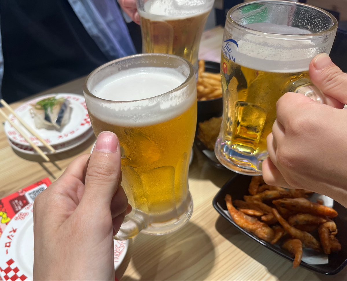 kuro70's tweet photo. 居酒屋スシローに行って色物ばかり注文するの楽しすぎたな？😂 https://t.co/ISvWYmBWnD