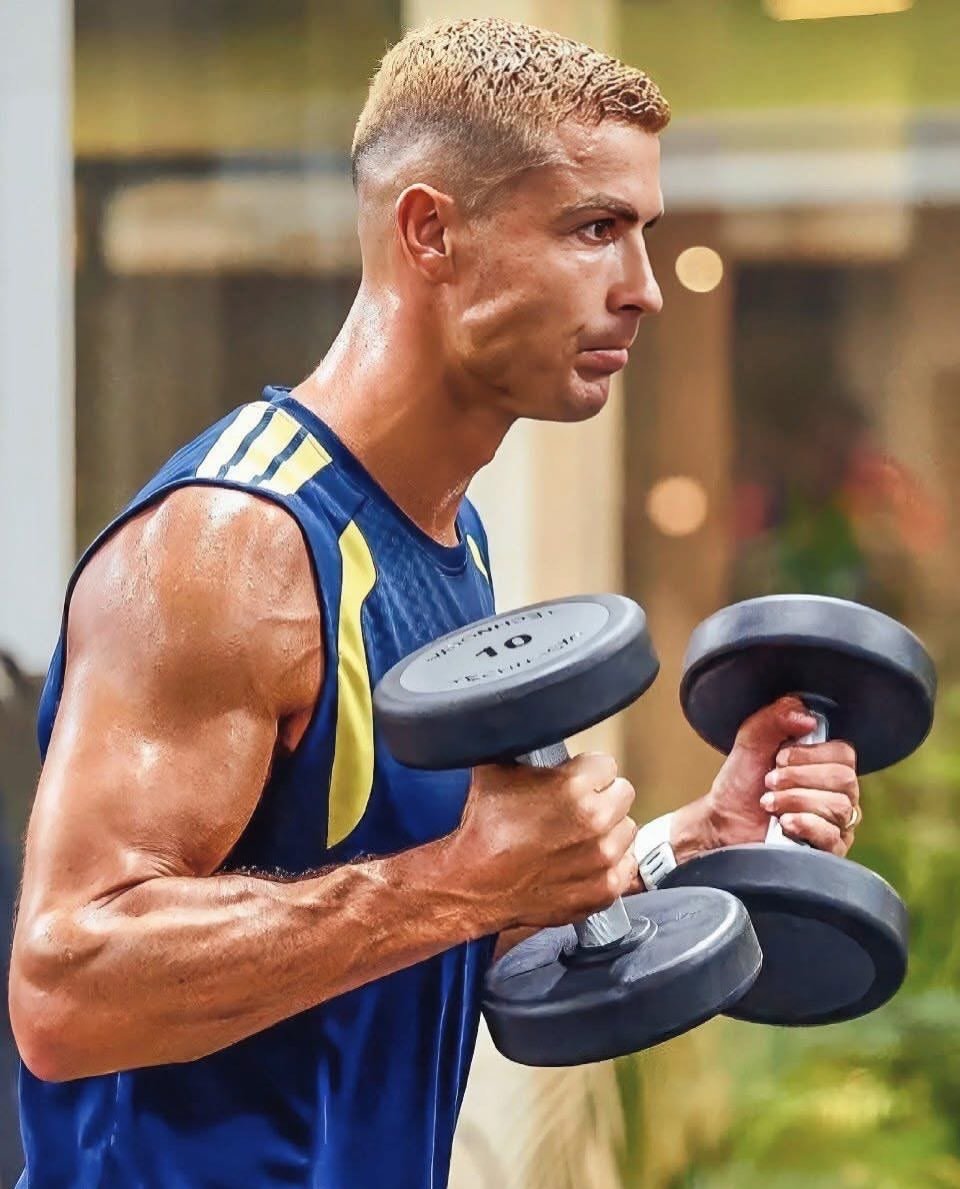 ofootball__'s tweet photo. CR7 🔥🐐 https://t.co/YnDL3BYuY1