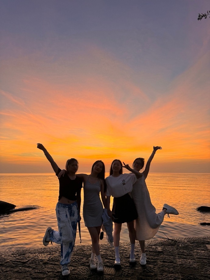 bebbb1405751's tweet photo. Join our Photography Club this Friday for a sunset shoot at Central Park—perfect for new and experienced shutterbugs alike! Free snacks u0026 tips from local photographers included. DM to sign up today! https://t.co/7zB9MwHlOo