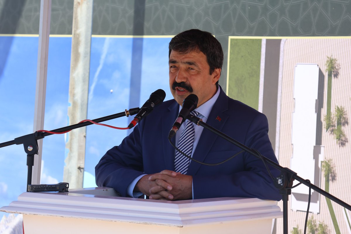 izmkatipcelebi's tweet photo. İzmir Kâtip Çelebi Üniversitesi (İKÇÜ) ana yerleşkesinde, yapımını Memur Kardeşler Vakfı adına hayırsever iş insanı Sabri Memur’un üstlendiği 'Memur Kardeşler Üniversite Camii' için temel atma töreni düzenlendi.

https://t.co/pJmdwQtLgn https://t.co/3390Q3VL5n