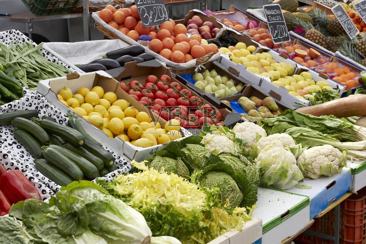 justin_rowsell's tweet photo. Fresh organic spinach, ripe cherry tomatoes, and creamy avocado are on sale at our market today! Stock up for healthy, quick meals  Shop now and save 15% on your first produce purchase. https://t.co/m6bLjupiKb