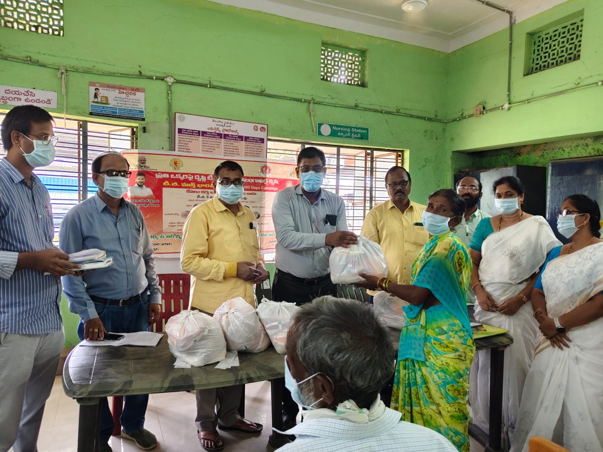 dmho_mncl's tweet photo. @MOHFW_INDIA
@TbDivision
@A_ArogyaMandir
@MoHFW_Telangana
@CHFW_NHMTG
@HWCsTelangana
@CTvvp
@Collector_MNCL

Lions Clubs Support TB Patients in Mancherial District 

Under the # TBMuktBharat Abhiyaan, Lions Clubs of Mancherial, Bellampally and others distributed https://t.co/oABqadDsMv