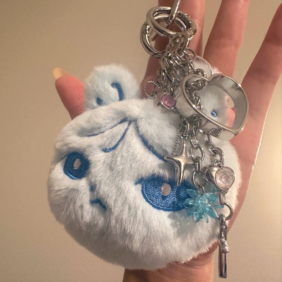 waco_lune's tweet photo. ゆーま概念チャーム🩵 https://t.co/lYR8EY0bXT