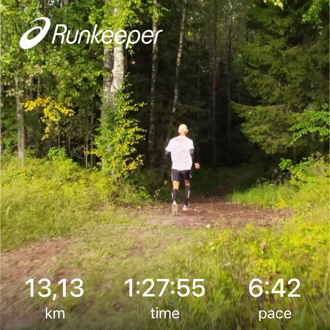 AnglyRun's tweet photo. Easy run + 100 m strides. Recovery and sharpness in one.
๐
#Running #EasyRun #Strides #NYCMarathon #MarathonTraining #RunningLife https://t.co/aF5ZdT7kXf