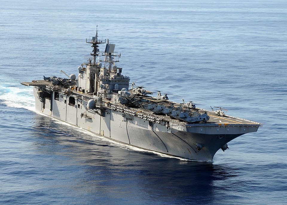 SVSNEWSAGENCY's tweet photo. 🚨🇺🇸 URGENT: USS Abraham Lincoln is coming home to San Diego amid reports of a mental health crisis among the crew. https://t.co/Udx0NFaAK2