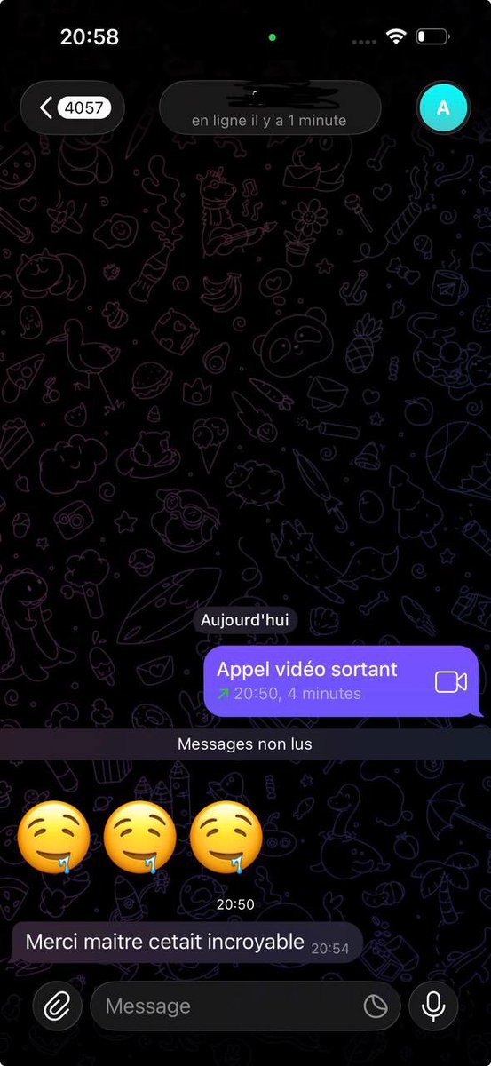 Lucaslvdmaster's tweet photo. Petite session avec @_master87 ! 
Je l’ai bien dominer avec mon gros 46 mon gros pied dans sa geule, il a pas pu résister 👑

#findom #cashmaster #soumis #cho7 https://t.co/7vLn9K2tzX