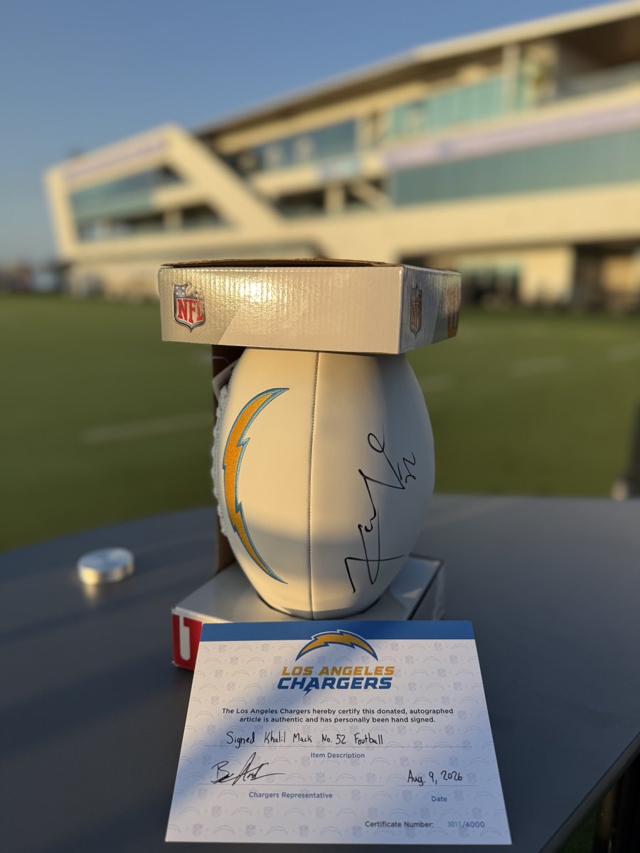 SportsCentralLA's tweet photo. ⚡SIGNED KHALIL MACK FOOTBALL⚡

Hey #BoltFam, it's giveaway time as we celebrate another year of #Chargers Football on CBS LA!

Follow us on X &amp; repost this to be eligible to win. Contest ends Sunday night 11:59pm

@diehardboltclub @cbslosangeles

Rules: https://t.co/pCvP3SIPle https://t.co/GynUM8BaT8