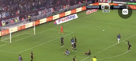 celikaslan070's tweet photo. FB ‘deki hastalık Trabzon’ada bulaşmış. En ufak harakette penaltı bekliyorlar.  Avrupa liginde TFF hakemleri yok. Alnının teriyle maç kazanacaksın. Tekaütlüğü gelmiş 35 ‘lik M. Salah bir varlık gösteremedi. Umarım dağ fare doğurmaz.#TSvFTC https://t.co/WYZ00zyP3O