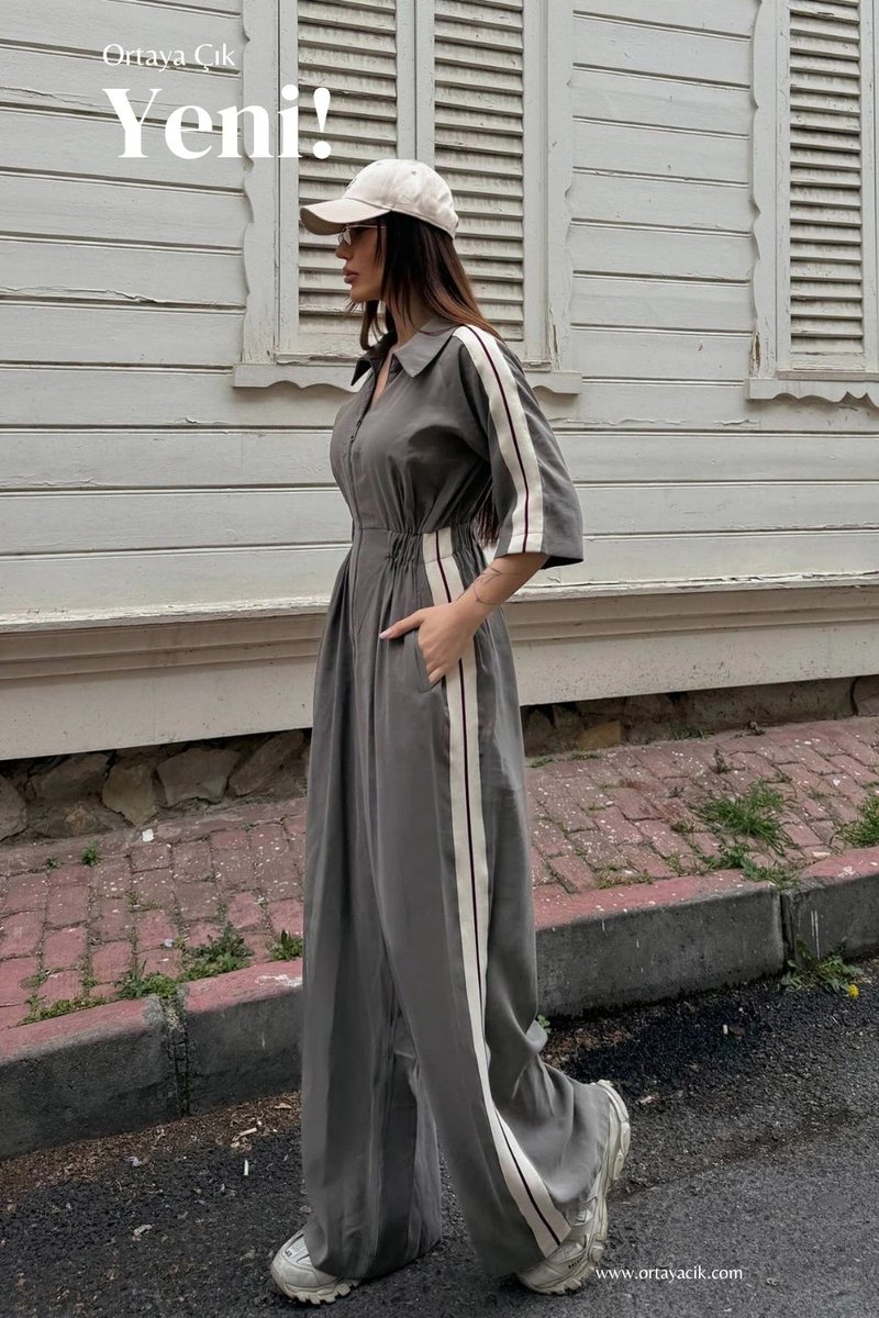 ortayacik's tweet photo. Sportif detaylı bir tulumu bu kadar COOL gösteren şey ne olabilir? 🙈 

Tasarım Şerit Detaylı Fermuarlı Tulum’u https://t.co/AjtSCAlAga’da keşfet. https://t.co/02NuifYTgi