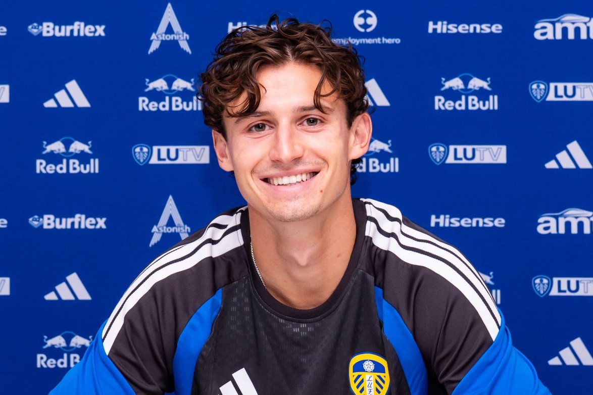 BerenCross's tweet photo. Brenden Aaronson has signed a new Leeds United contract to 2029. Add another to the list. #lufc https://t.co/gxH8hlxXpH https://t.co/NceO9lztww