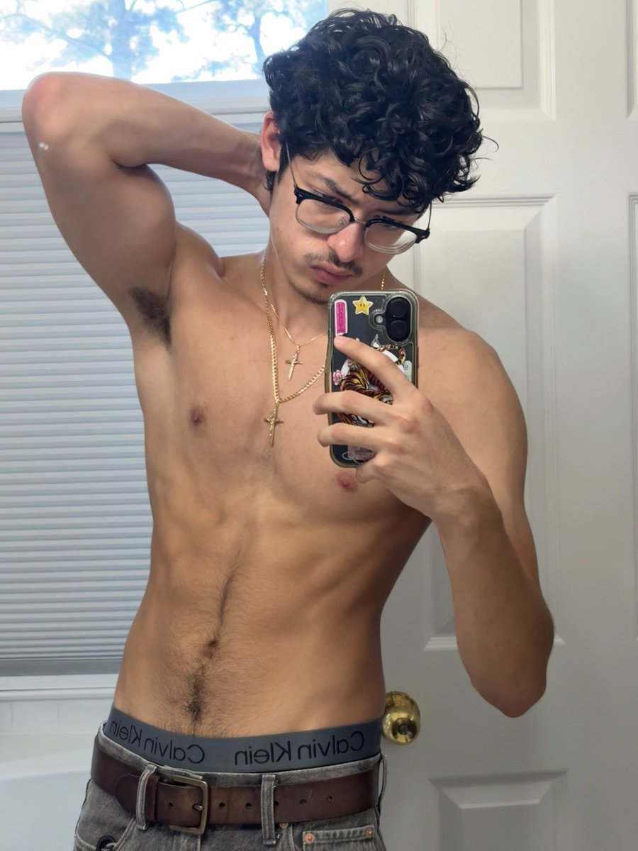 ivan5o5a's tweet photo. The close ups 🤳 https://t.co/292ImqJFN1