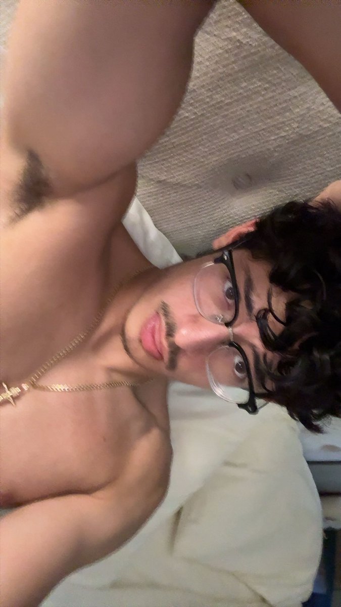ivan5o5a's tweet photo. The close ups 🤳 https://t.co/292ImqJFN1
