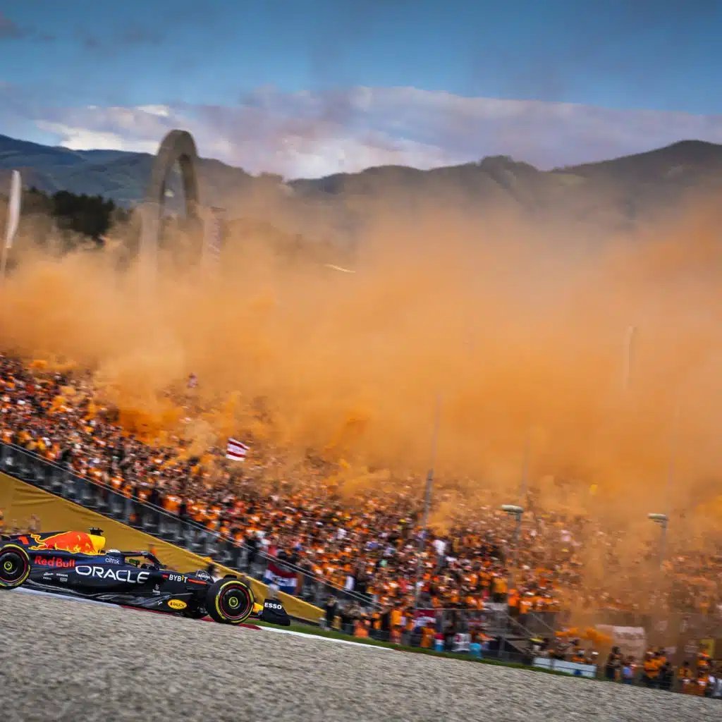 TotemGrant's tweet photo. F1 returns from summer break into chaos at Zandvoort 🇳🇱🔥

​First-ever Sprint weekend here, and it's the final Dutch GP of the current contract.

​With 1 practice before parc fermé, teams have zero margin for error. Can Antonelli (219 PTS) hold off Ferrari? 🏎️💨 #F1 #DutchGP https://t.co/frC6UpGPpb