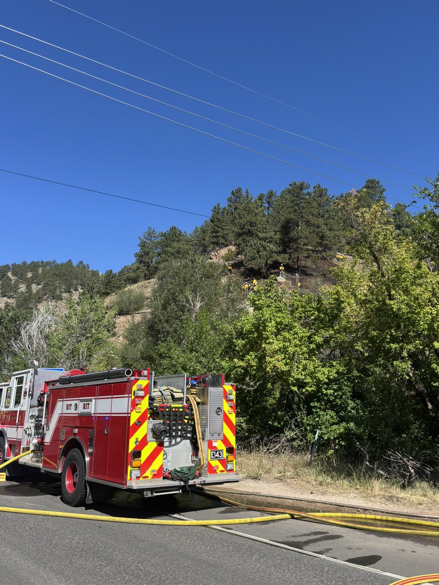 boulder_fire's tweet photo. Update People’s Crossing Fire: The fire is out. There is an All Clear from the Evacuation Warning and folks can go back to their routine.

Crews remain in the area moping up and making sure all hot spots are eliminated. 

For media inquiries, please contact the BFR PIO. There will be no media staging as the incident is coming to a close.