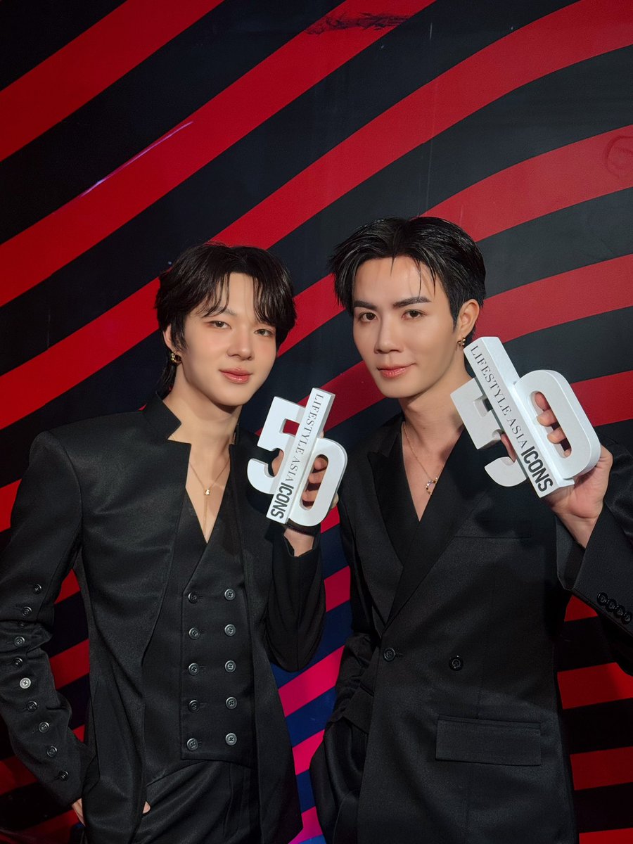 zee_pruk's tweet photo. ขอบคุณทางงานและคณะกรรมการมากครับ เดินทางกลับบ้านปลอดภัยและ
ฝากเปนกำลังใจให้พวกเราทั้งสองคนต่อไปด้วยครับ ลุยยย 🐶🐱
#LSA50ICONS2026xDMD https://t.co/93mdyuZdjM