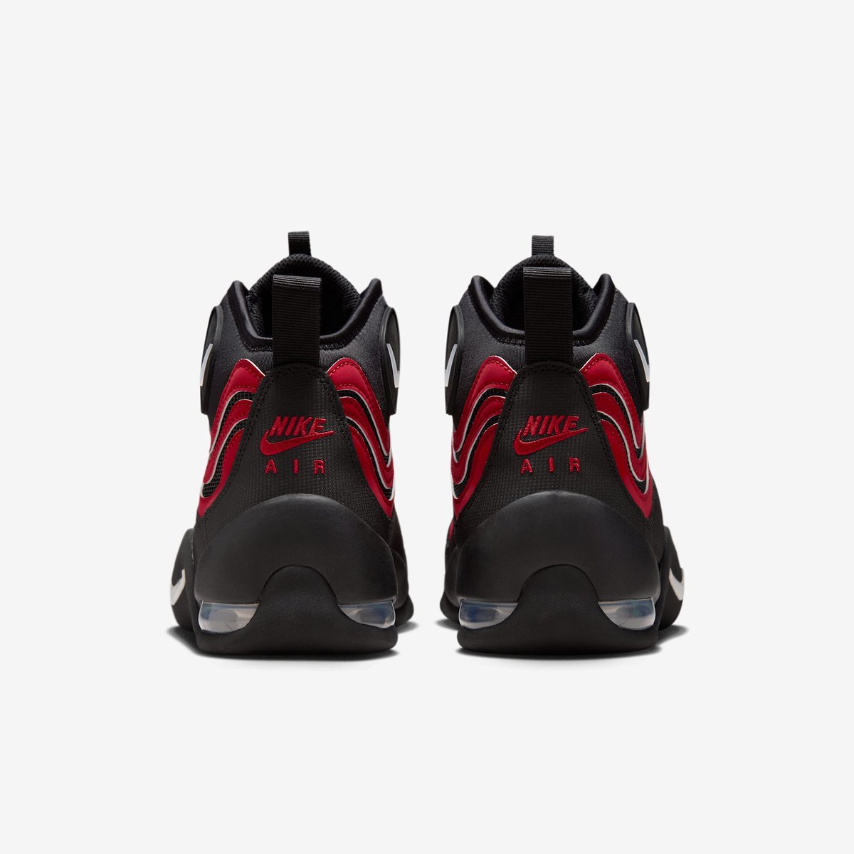 KicksFinder's tweet photo. OFFICIAL IMAGES: Nike Air Bakin High SP "Varsity Red" ♨️

🗓️ September 28th, 2026
📝 IQ5365-600 (MENS)
💰 $170 USD
💵COP OR 🚮DROP? https://t.co/bFB2S9vlGw