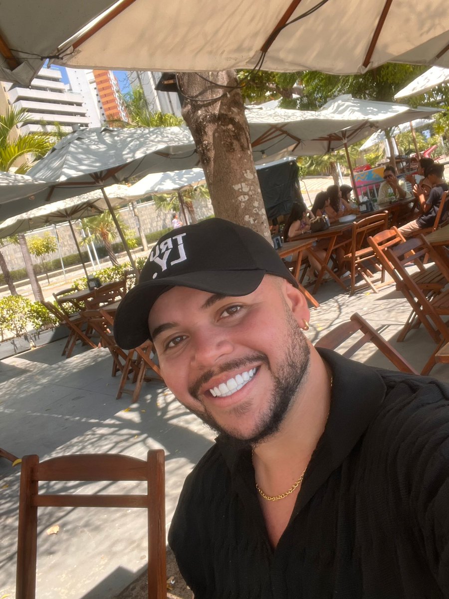 mayconnsantoos's tweet photo. Eita fortaleza do sol quente 🥵 https://t.co/sSmgh5P4v6