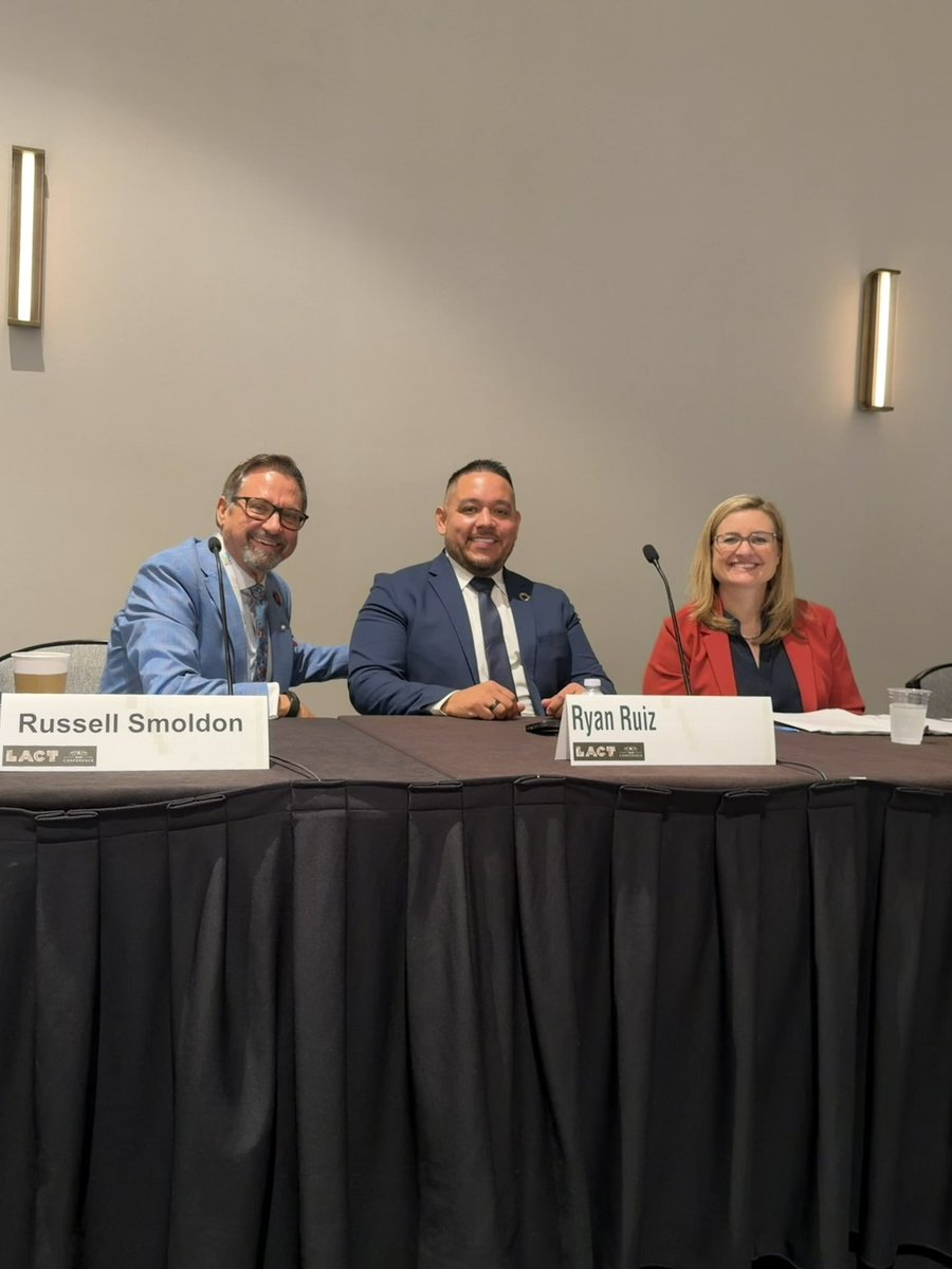AzCities's tweet photo. 💻 Municipal leaders are gaining a practical framework to evaluate data center proposals, balancing energy demands and water usage with long-term economic benefits! #SmartCities #GovTech #LACT26 @ASU @MayorGallego @CityofPhoenixAZ @azcommerce @B3Strategies https://t.co/WT6rb9Tsv8