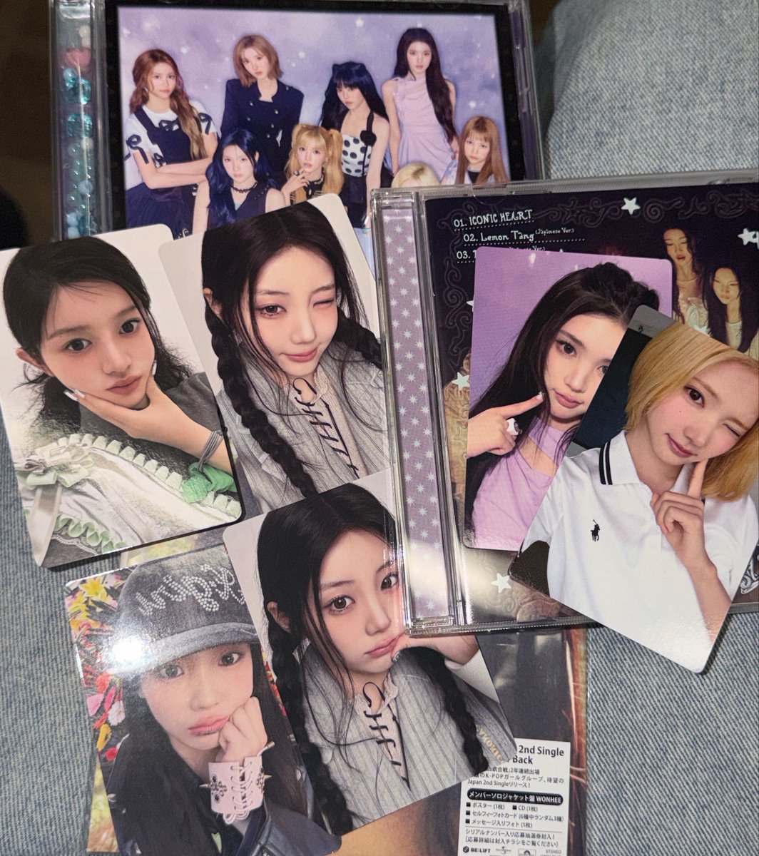 carucci0a's tweet photo. 소녀들의 앨범 발견하고 말벌아저씨처럼 뛰어감
원희포카 쫀귀야 https://t.co/7m6TfDK2Qr