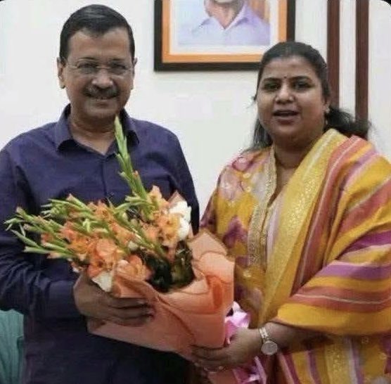 birajanath's tweet photo. Every fraud and antinational is linked with Md Kejriwidin…! 43 years old Shruti Bhadana (Bhimta) is Gen-Z like 56 years Pappu Khan is youth https://t.co/8fuAbpyQ7Q